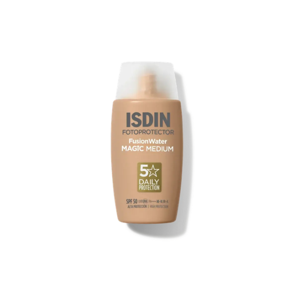 Fusion Water Magic Medium SPF50 protector solar facial con color
