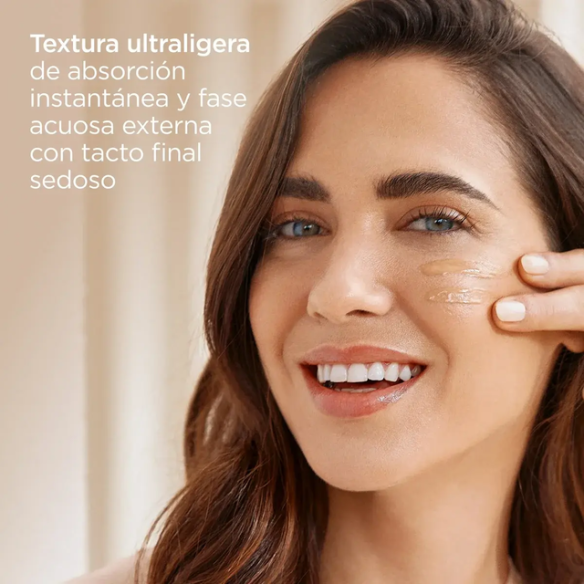 Fusion Water MAGIC Medium SPF50 Color | Fotoprotector Facial con Color